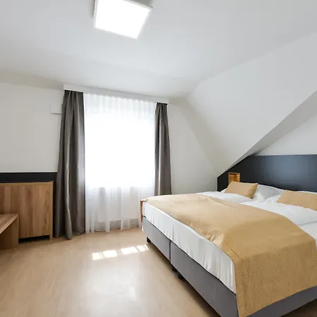 Ahotel 4* Lubiana