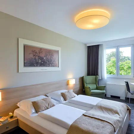Ahotel Hotel 4*
