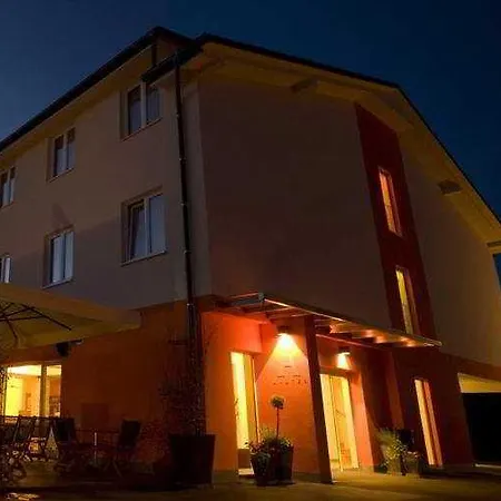 Ahotel Hotel 4*