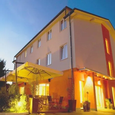 Hotel Ahotel
