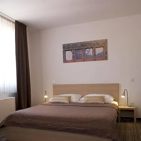 Ahotel Hotel