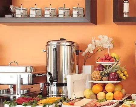 Ahotel Отель Любляна