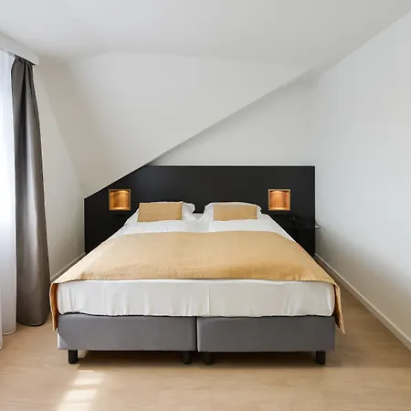 Отель Ahotel 4*