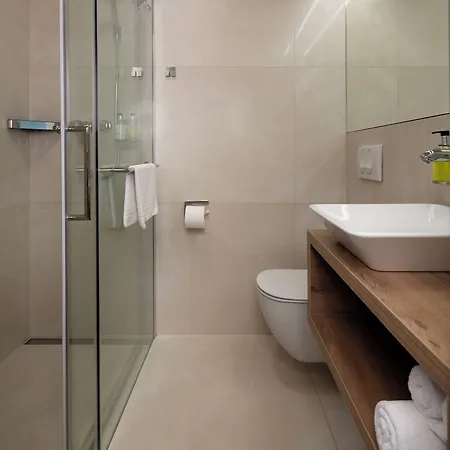 Ahotel Любляна